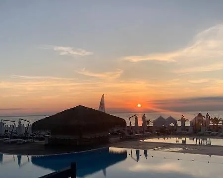 Sunflowers Summer Home Appartement Lozenets